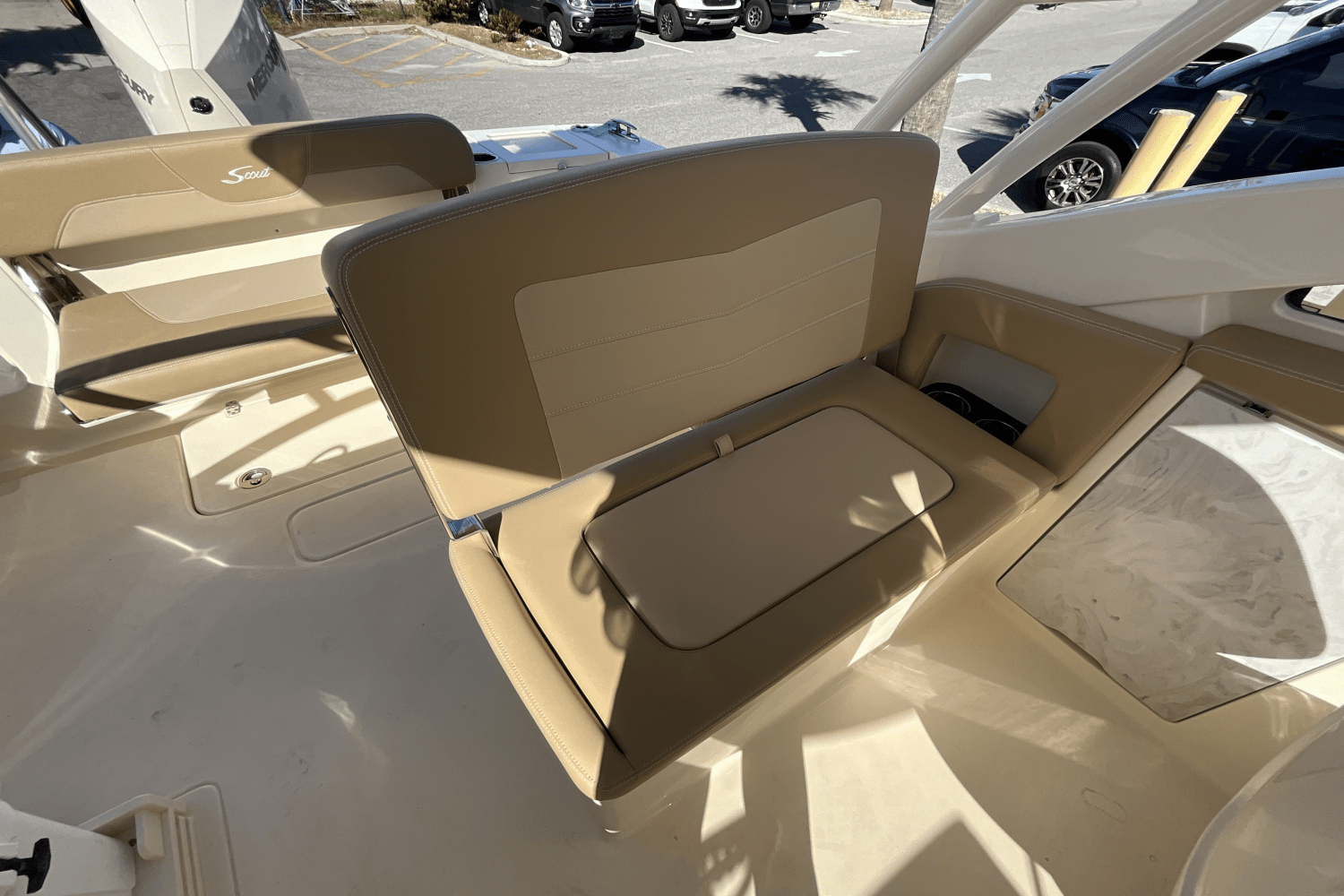 Slide: The Image of Scout 240 Dorado 2024 - 10