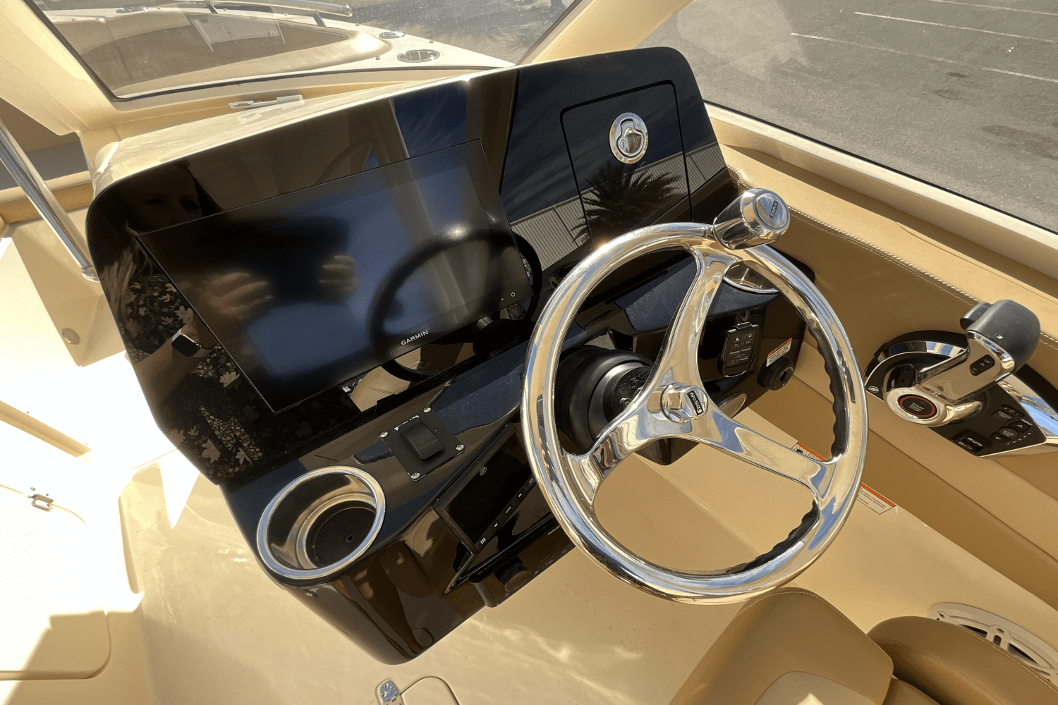 Slide: The Image of Scout 240 Dorado 2024 - 5