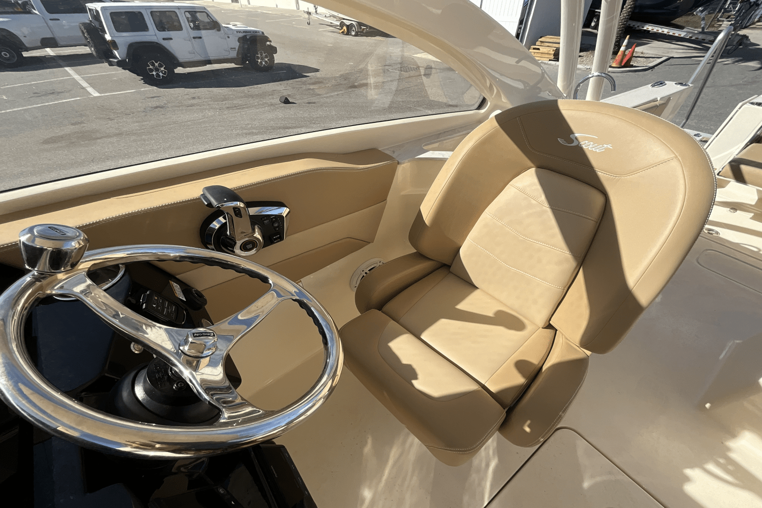 Slide: The Image of Scout 240 Dorado 2024 - 6