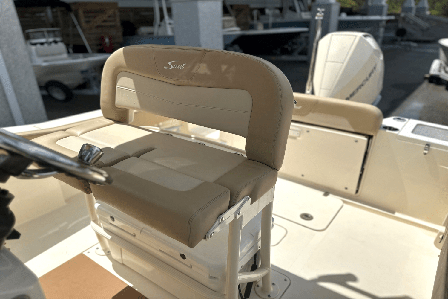 Slide: The Image of Scout 240 XSF 2023 - 11