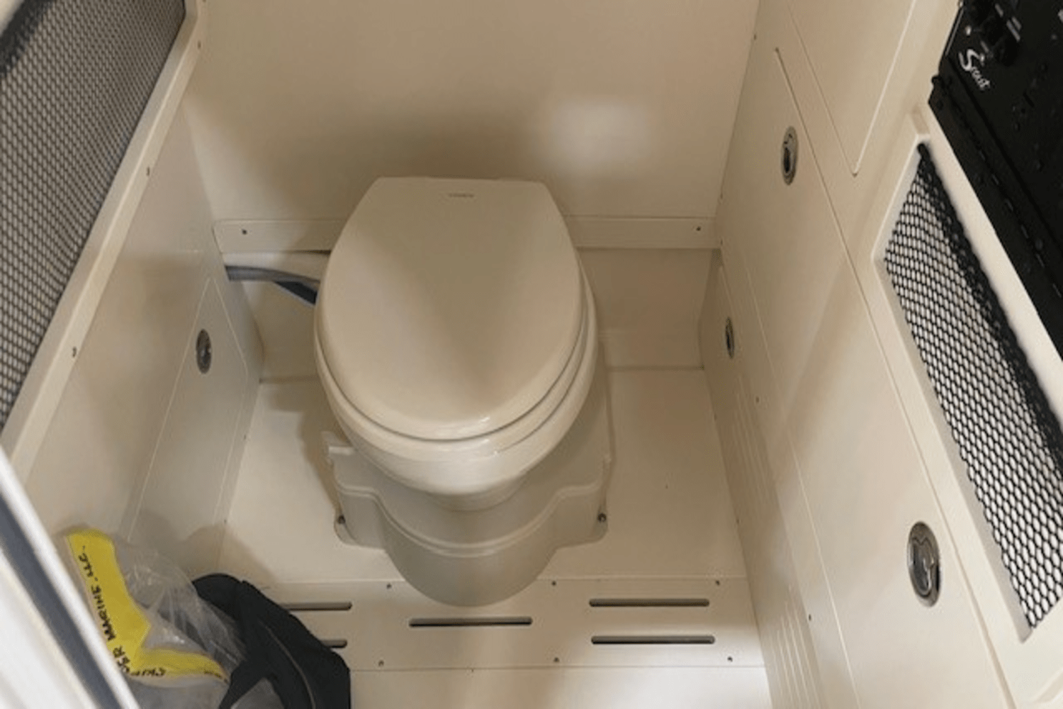 Slide: The Image of Scout 240 XSF 2025 - 29