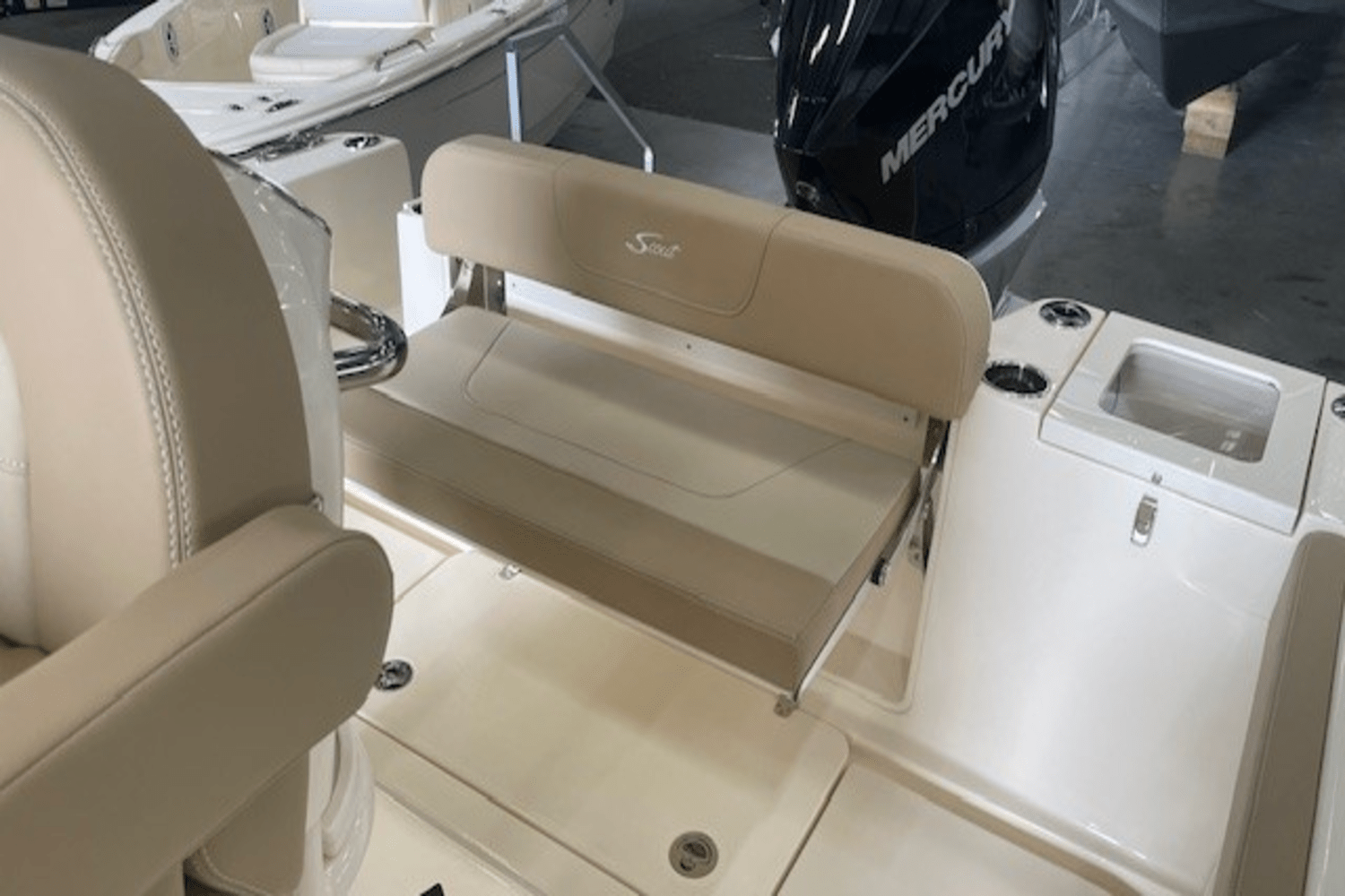 Slide: The Image of Scout 240 XSF 2025 - 31