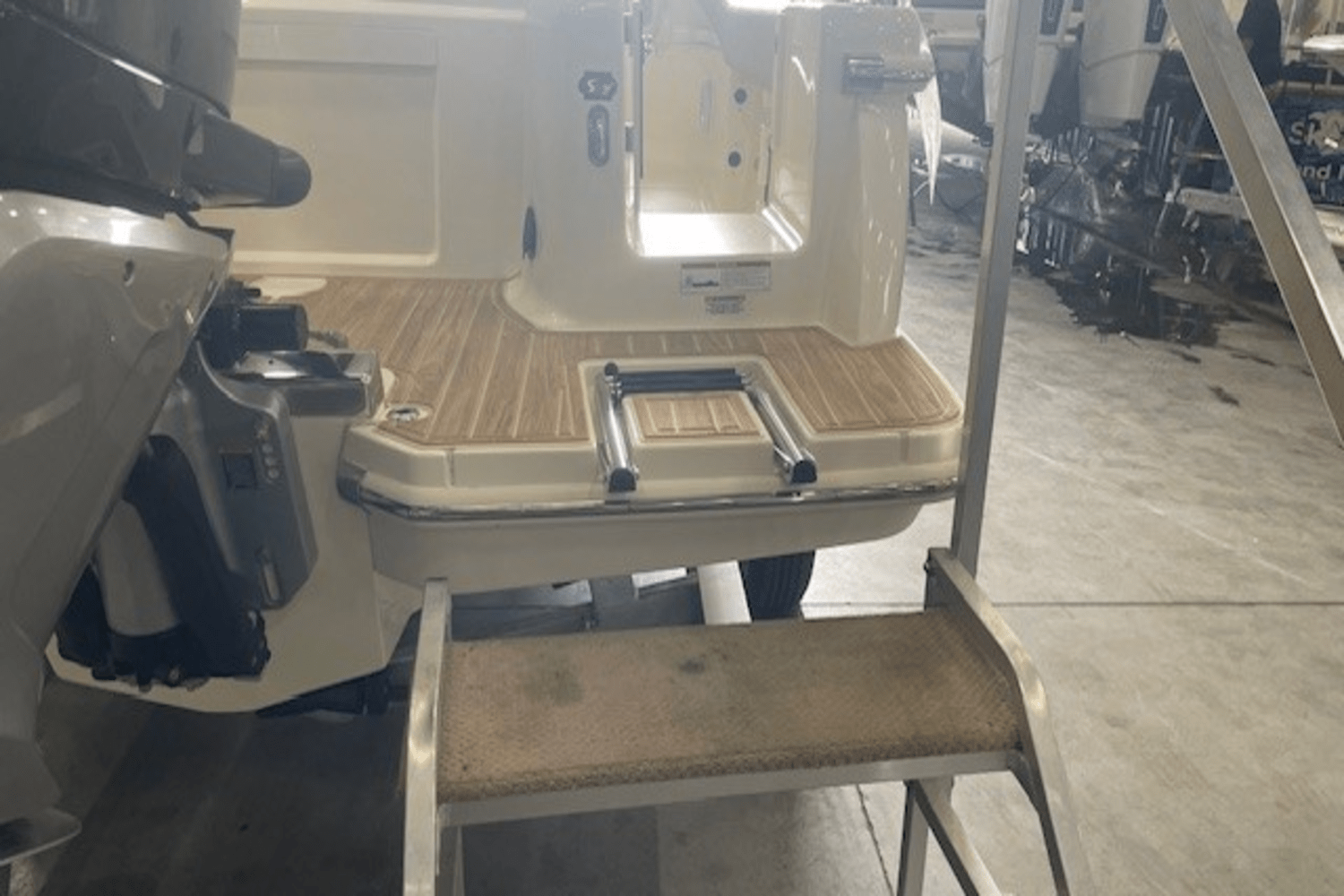 Slide: The Image of Scout 240 XSF 2025 - 39