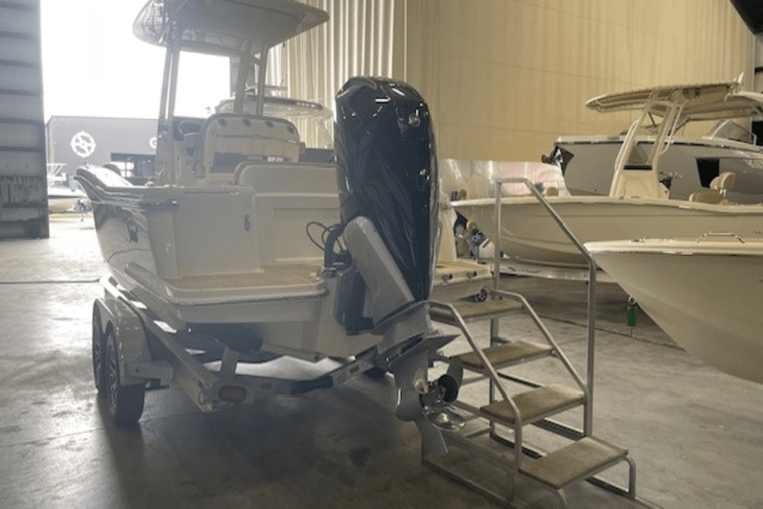 Slide: The Image of Scout 240 XSF 2025 - 4