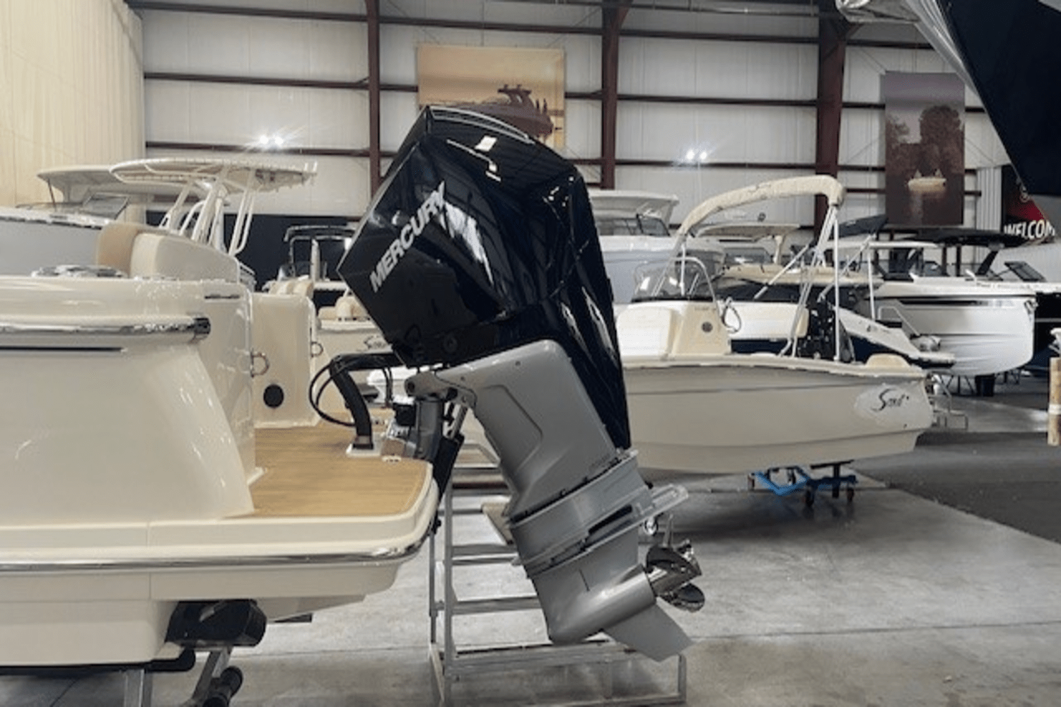 Slide: The Image of Scout 240 XSF 2025 - 42