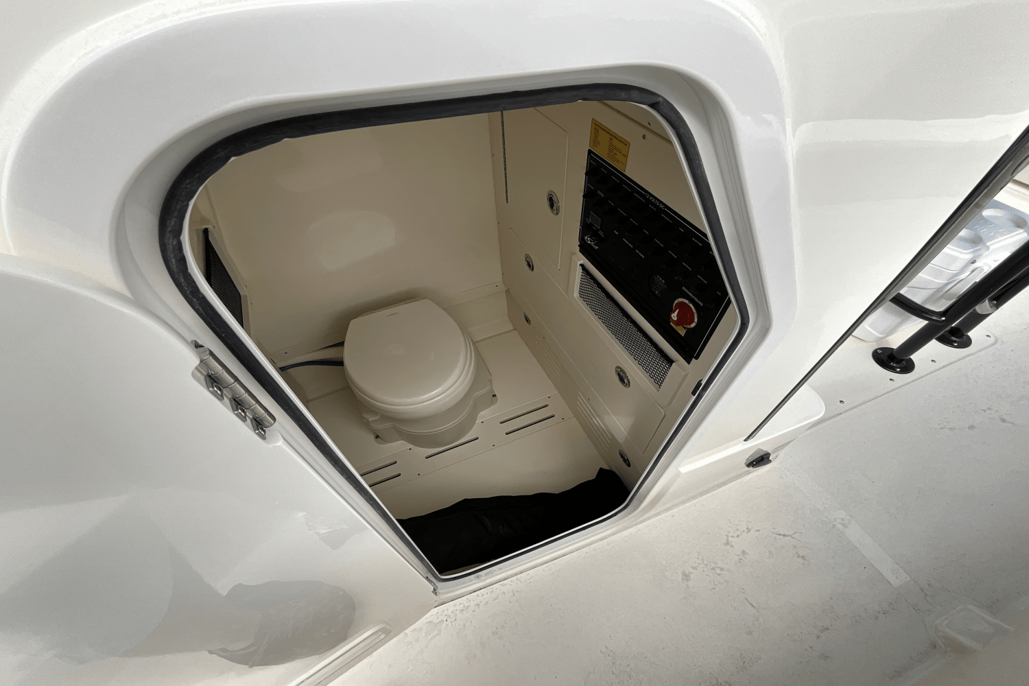 Slide: The Image of Scout 240 XSF 2025 - 6