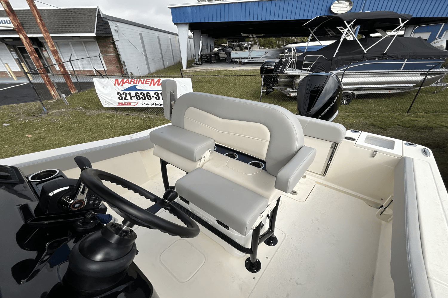 Slide: The Image of Scout 240 XSF 2025 - 7