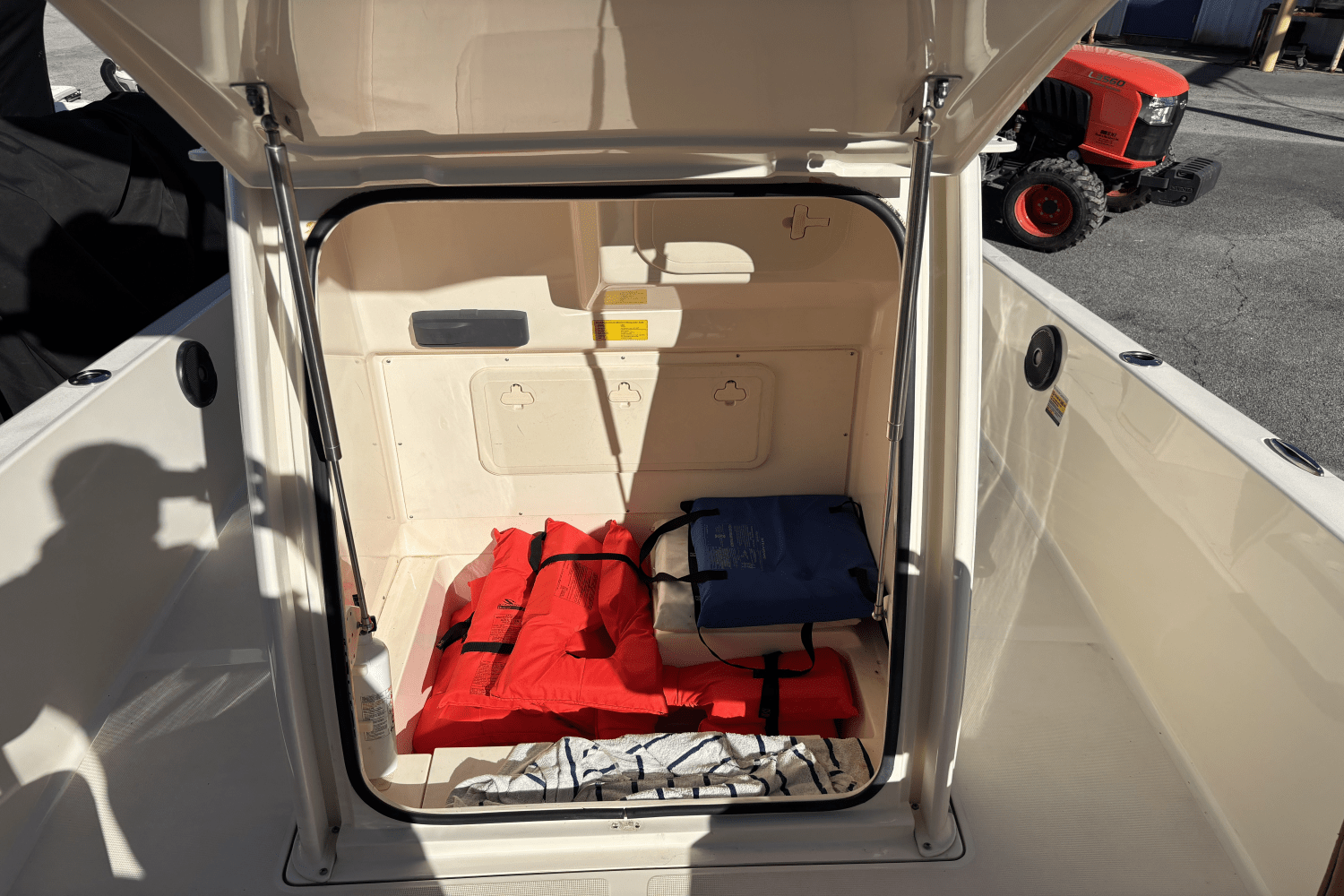 Slide: The Image of Scout 251 XS 2016 - 4