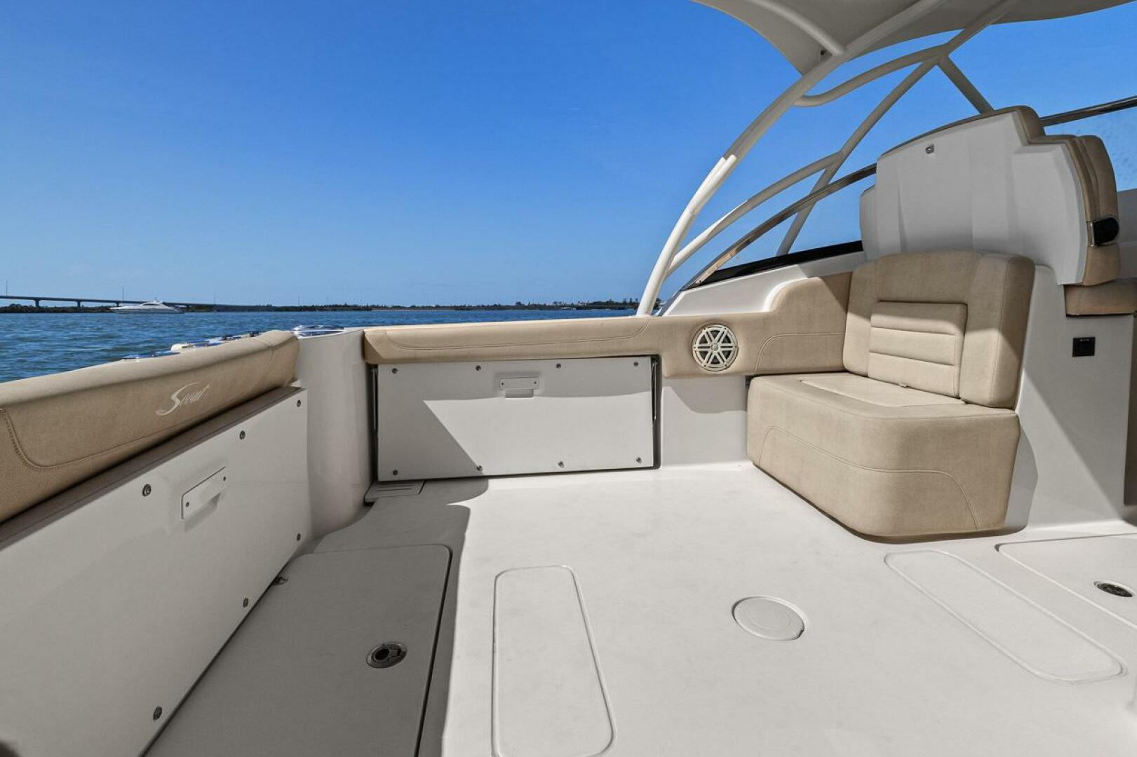 Slide: The Image of Scout 255 Dorado 2018 - 5281624