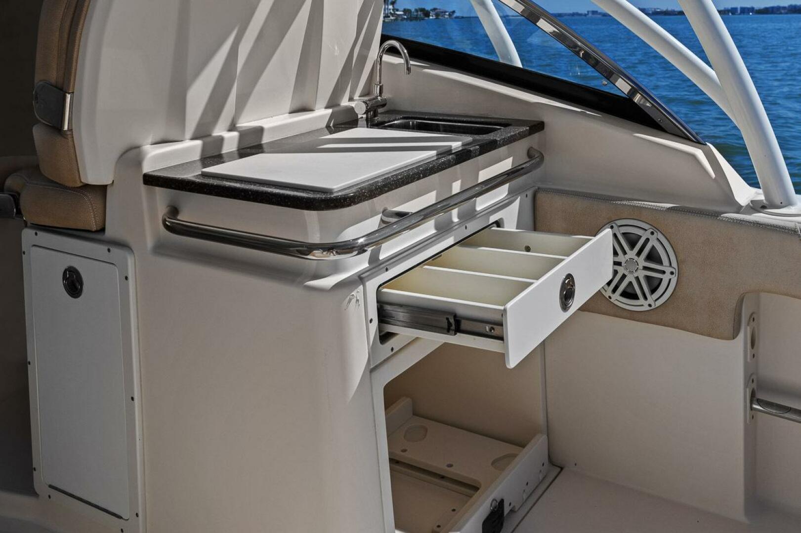 Slide: The Image of Scout 255 Dorado 2018 - 5281632