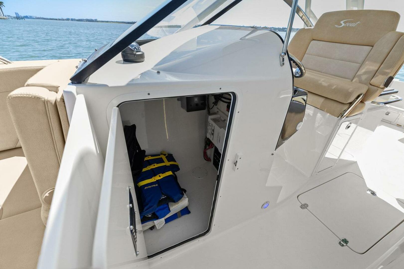 Slide: The Image of Scout 255 Dorado 2018 - 5281646