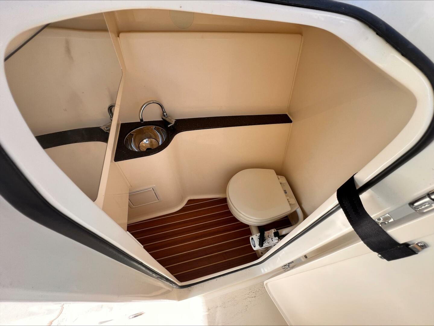 Slide: The Image of Scout 255 Dorado 2020 - 5164367
