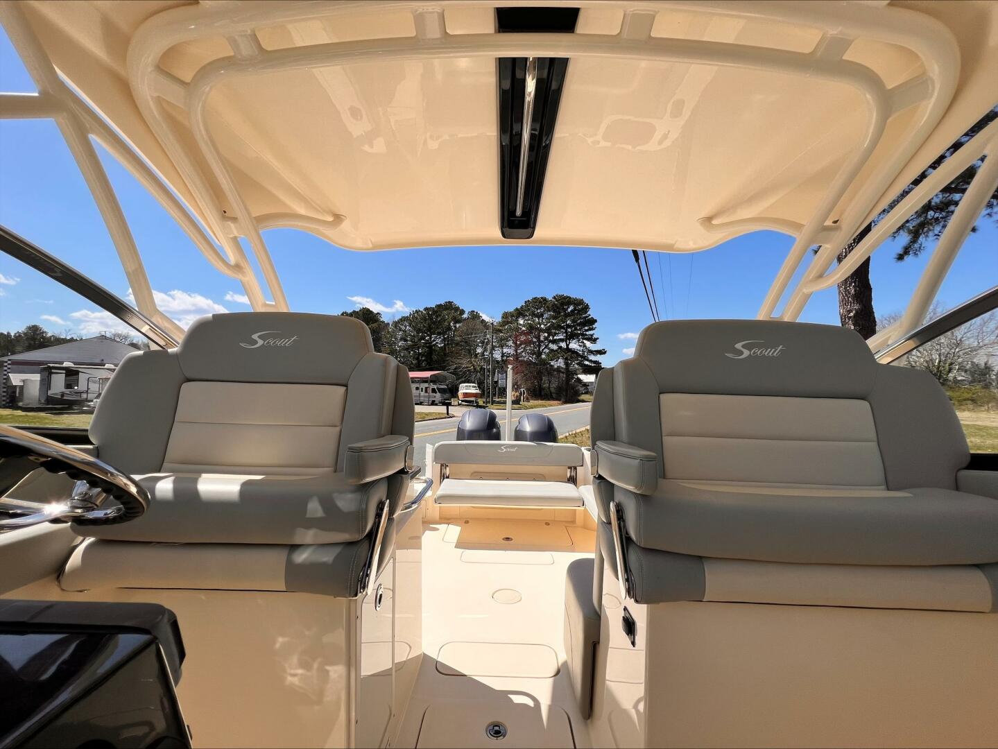 Slide: The Image of Scout 255 Dorado 2020 - 5164399