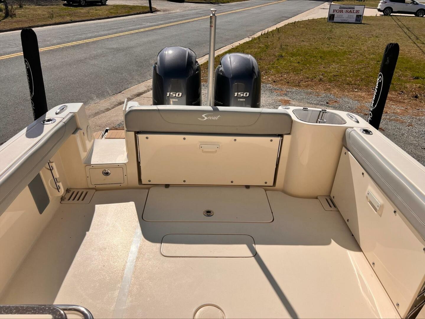 Slide: The Image of Scout 255 Dorado 2020 - 5164426