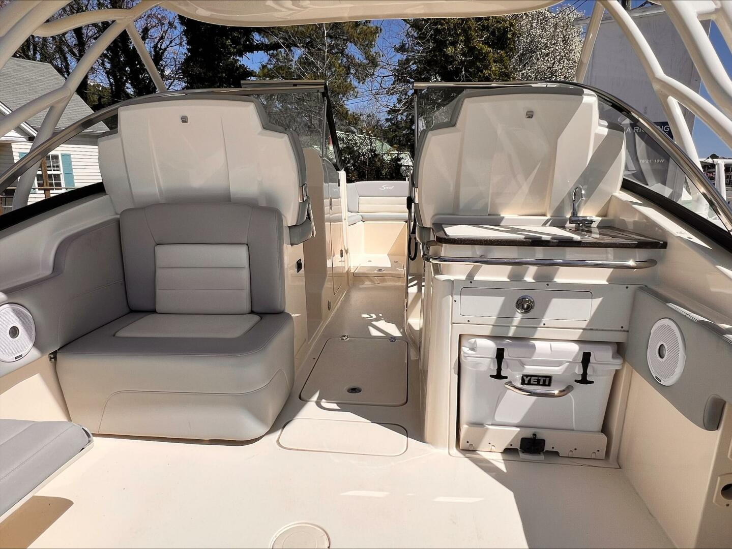 Slide: The Image of Scout 255 Dorado 2020 - 5164514