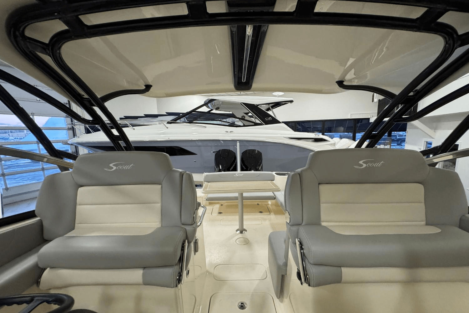 Slide: The Image of Scout 255 Dorado 2025 - 27