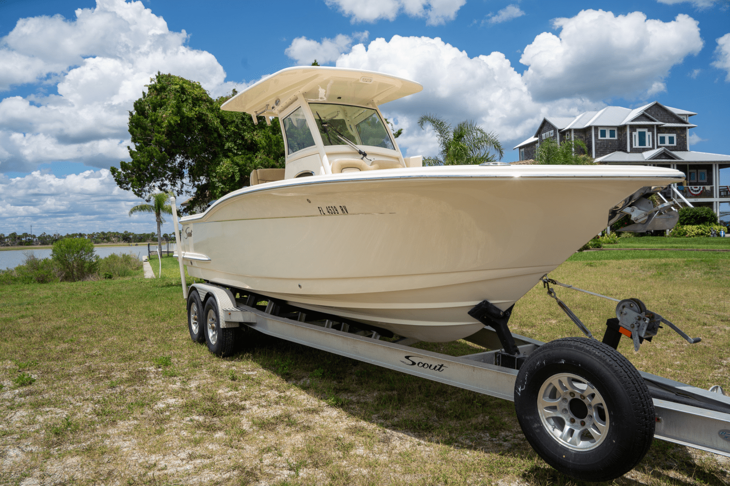 Slide: The Image of Scout 255 LXF 2018 - 1