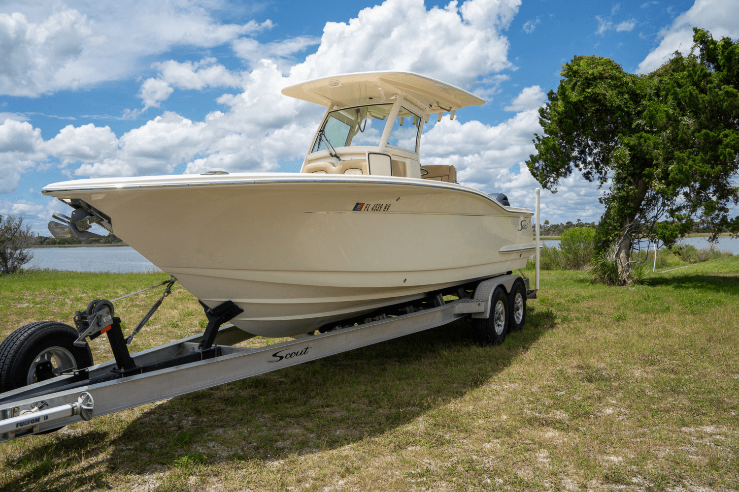 Slide: The Image of Scout 255 LXF 2018 - 3