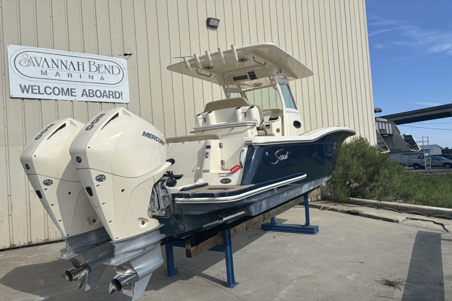 Slide: The Image of Scout 255 LXF 2020 - 2