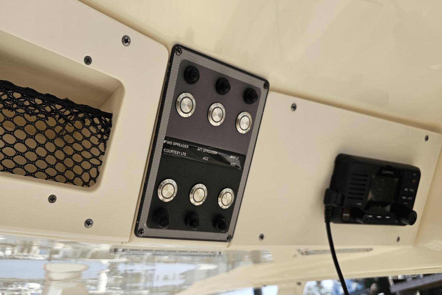 Slide: The Image of Scout 255 LXF 2020 - 29
