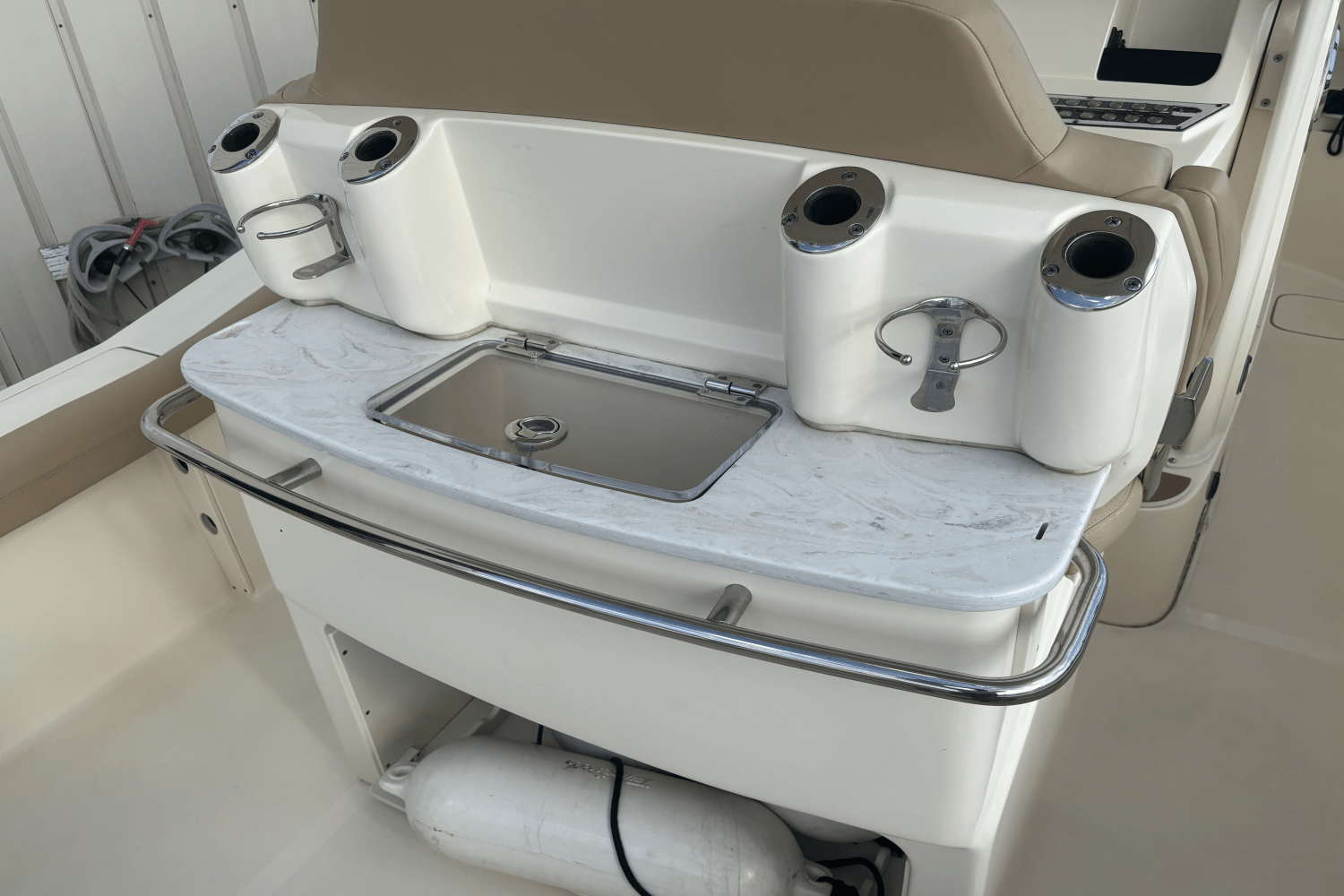 Slide: The Image of Scout 255 LXF 2020 - 9