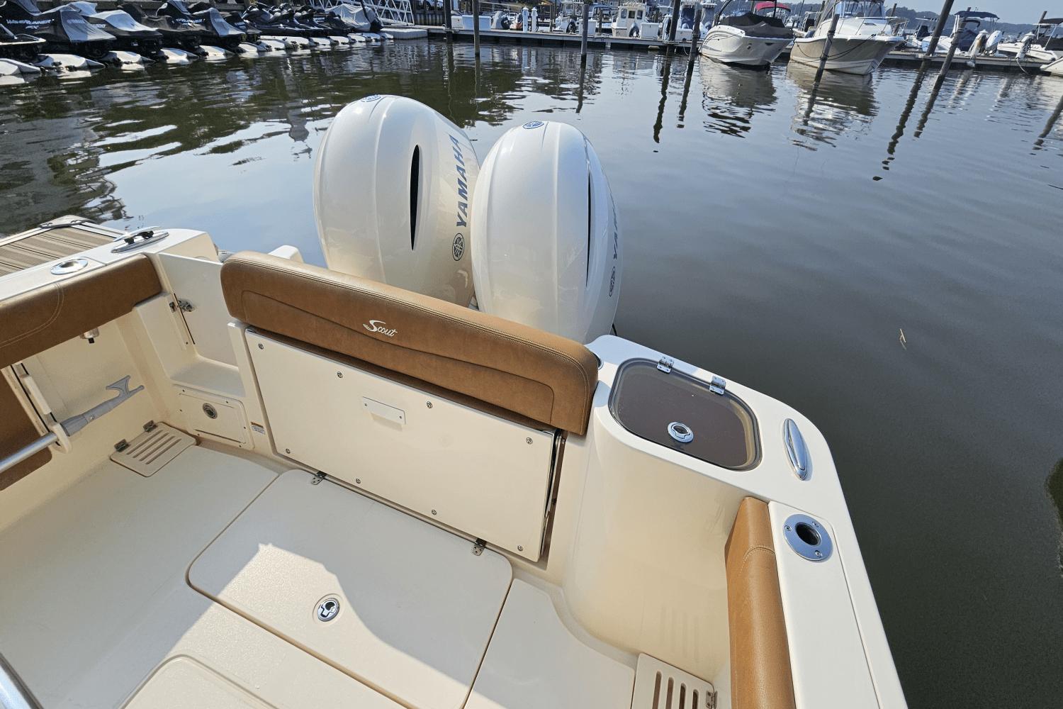 Slide: The Image of Scout 255 LXF 2020 - 9
