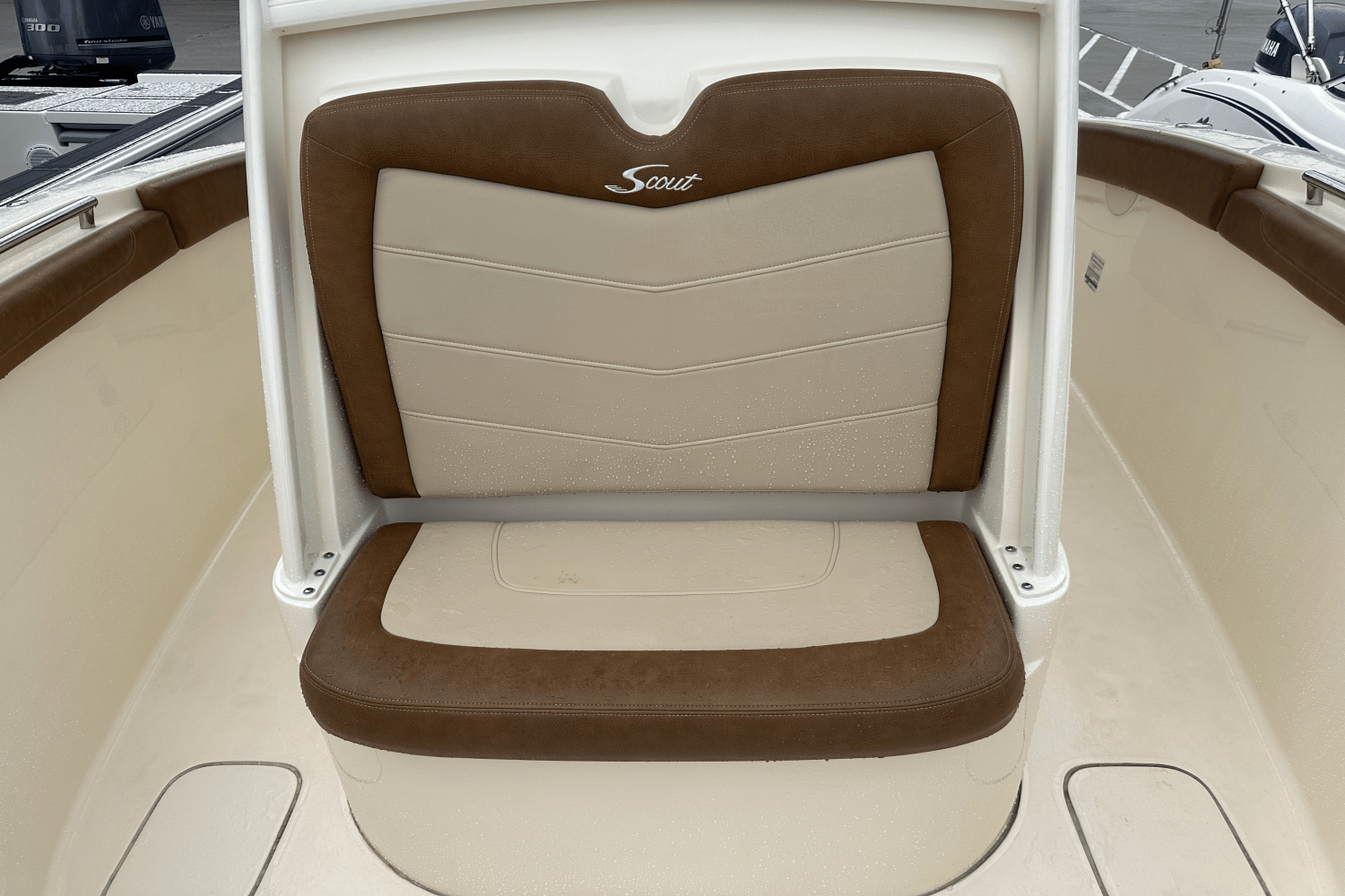 Slide: The Image of Scout 255 LXF 2021 - 13