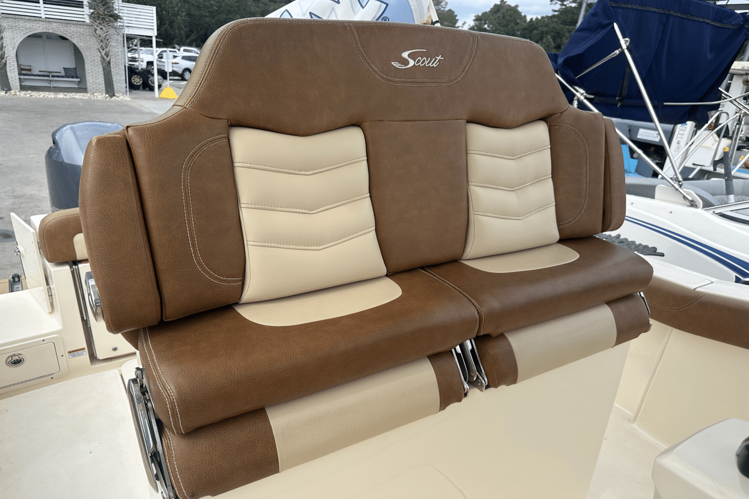 Slide: The Image of Scout 255 LXF 2021 - 23