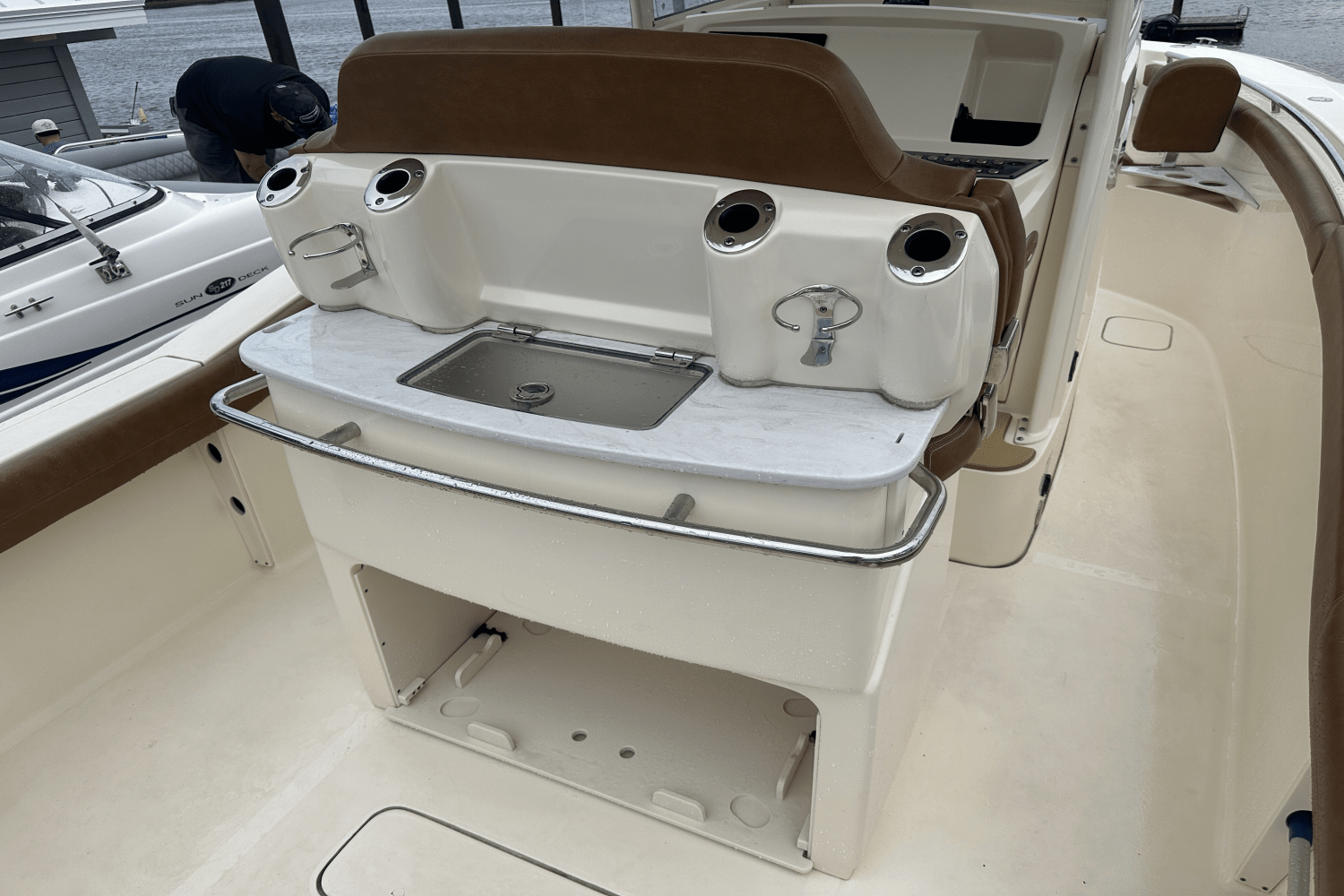 Slide: The Image of Scout 255 LXF 2021 - 24