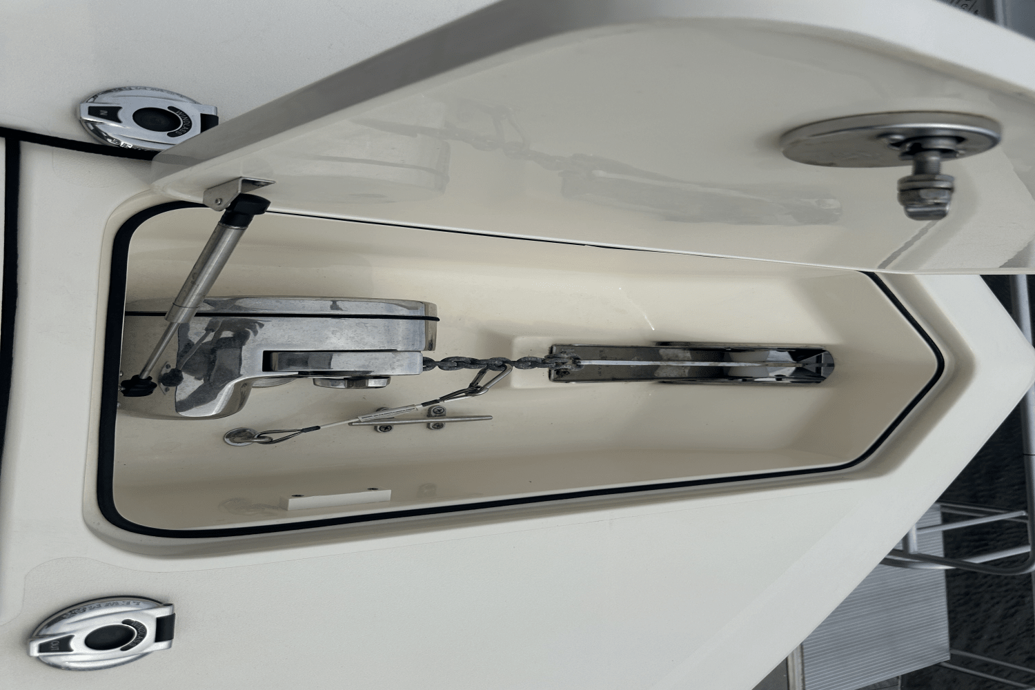 Slide: The Image of Scout 255 LXF 2021 - 26