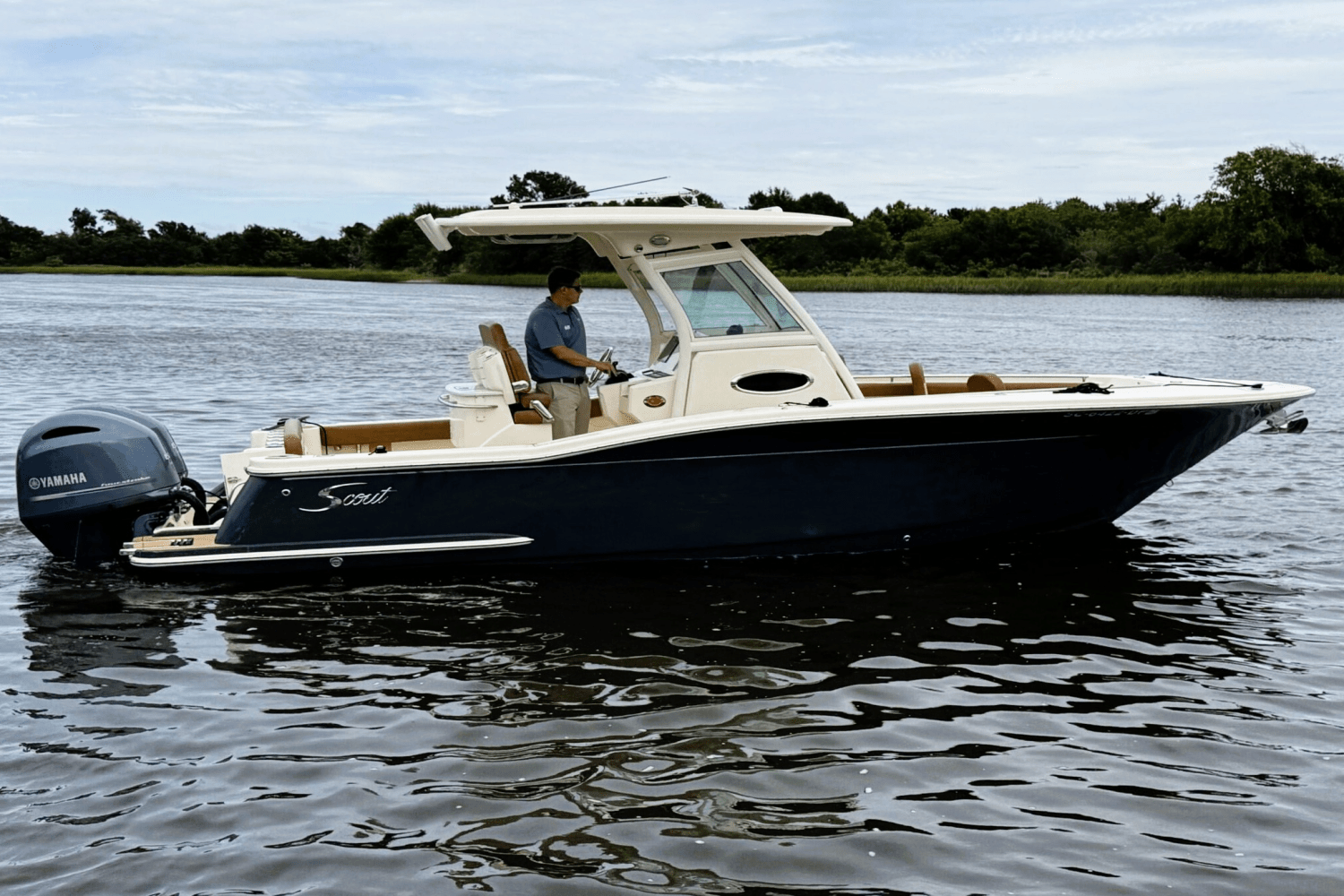 Slide: The Image of Scout 255 LXF 2021 - 29