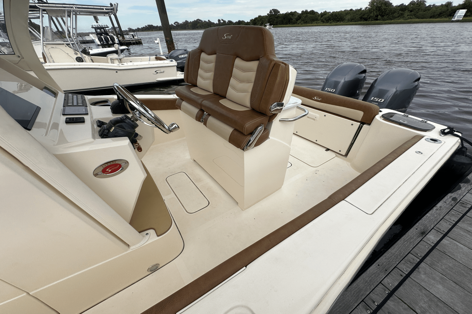 Slide: The Image of Scout 255 LXF 2021 - 5