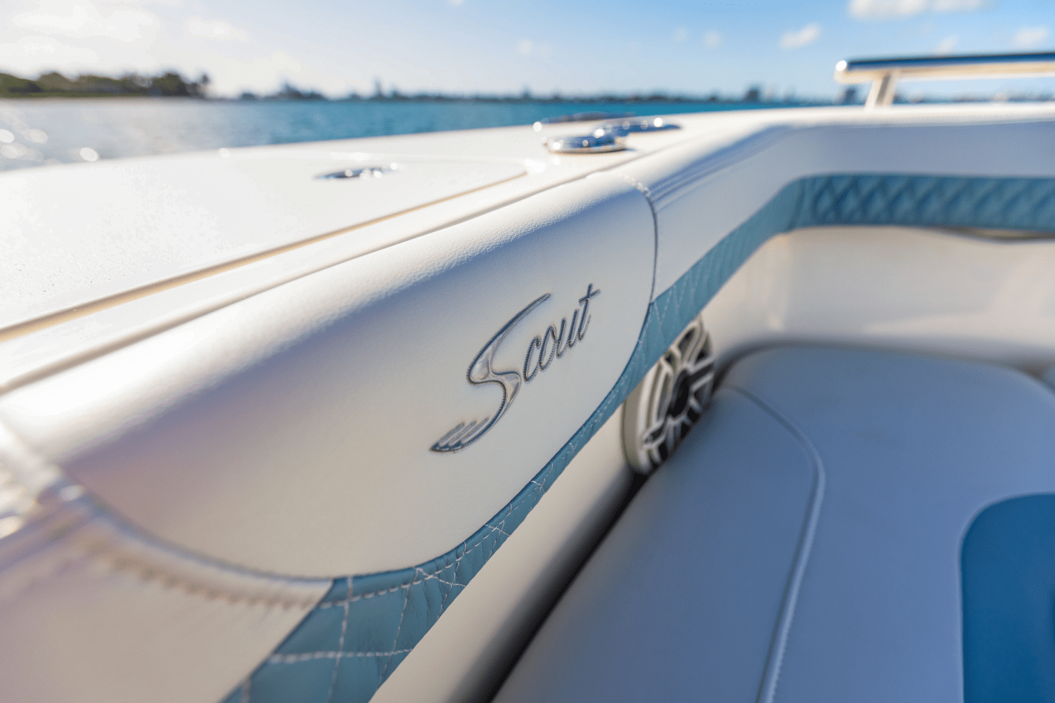 Slide: The Image of Scout 260 LXF 2024 - 22