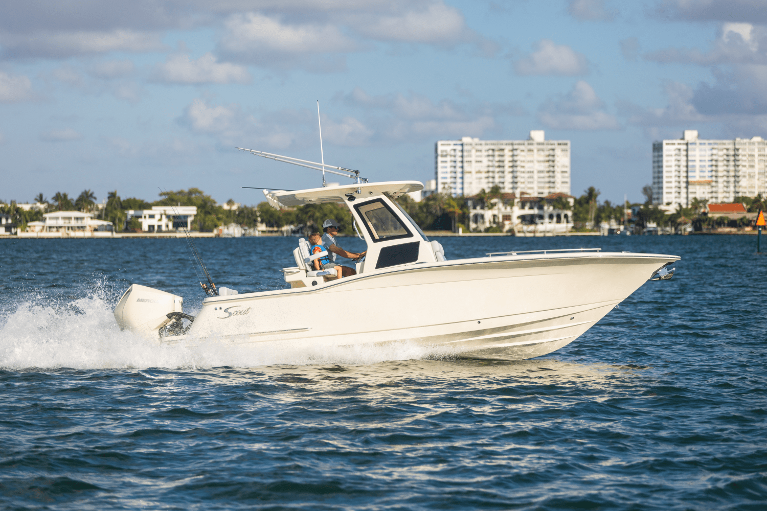 Slide: The Image of Scout 260 LXF 2024 - 3