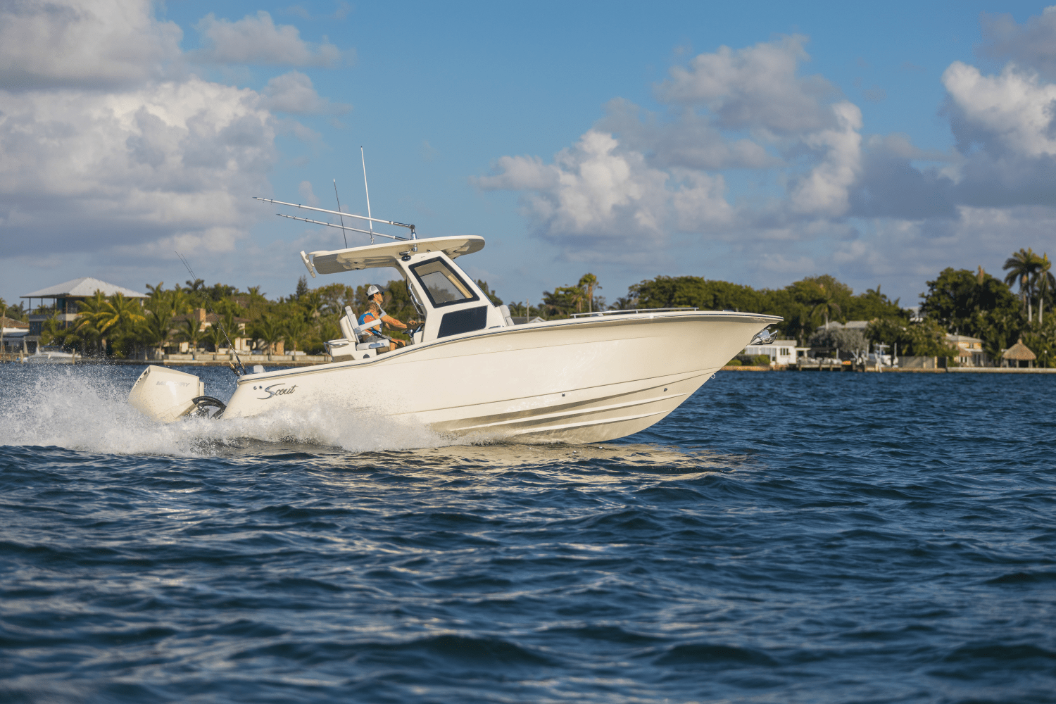 Slide: The Image of Scout 260 LXF 2024 - 4