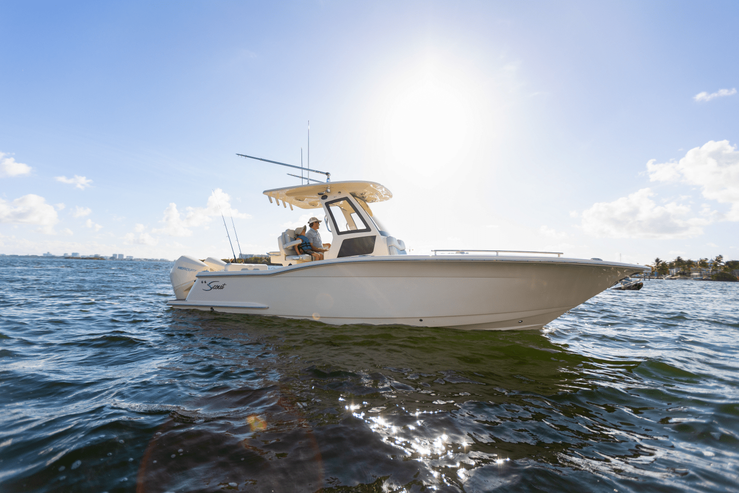 Slide: The Image of Scout 260 LXF 2024 - 8