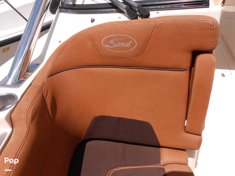 Slide: The Image of Scout 275 Dorado 2015 - 120