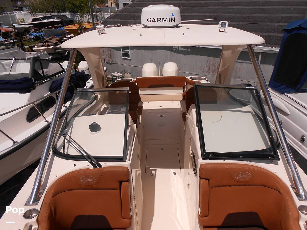 Slide: The Image of Scout 275 Dorado 2015 - 140