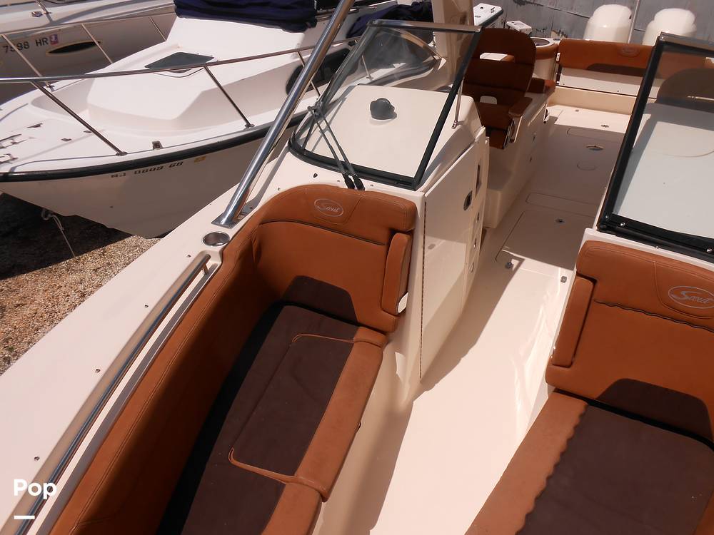 Slide: The Image of Scout 275 Dorado 2015 - 142
