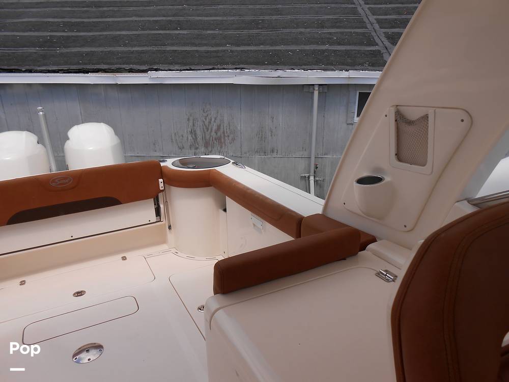 Slide: The Image of Scout 275 Dorado 2015 - 165
