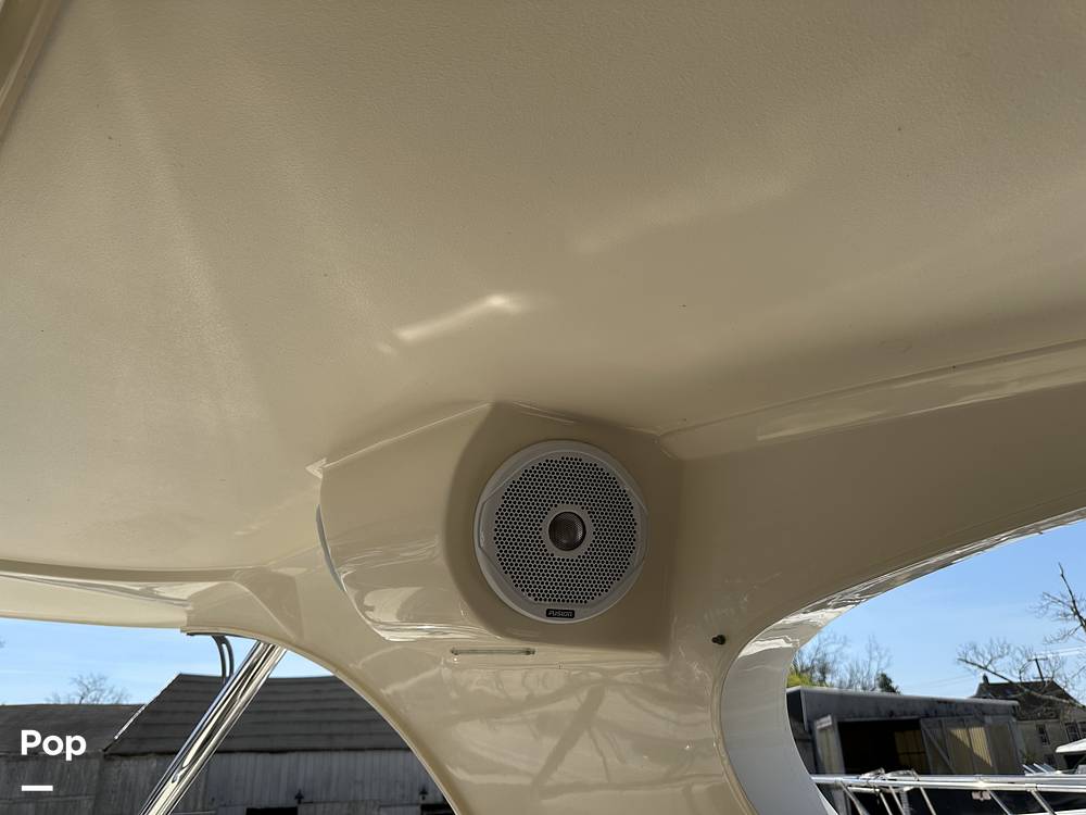 Slide: The Image of Scout 275 Dorado 2015 - 25