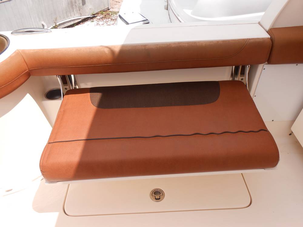 Slide: The Image of Scout 275 Dorado 2015 - 58