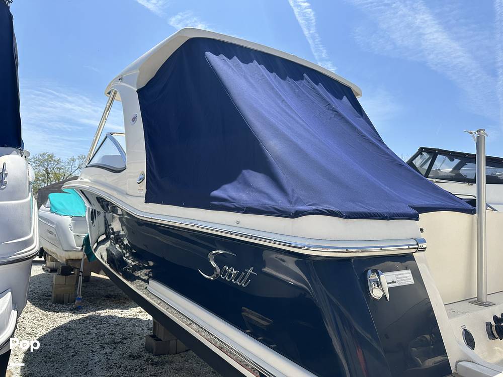 Slide: The Image of Scout 275 Dorado 2015 - 7
