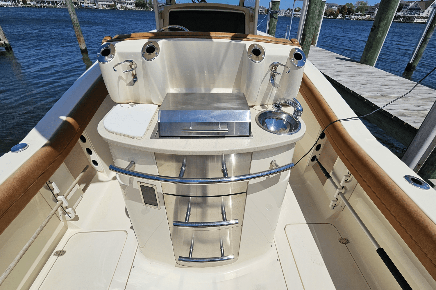 Slide: The Image of Scout 275 LXF 2016 - 10