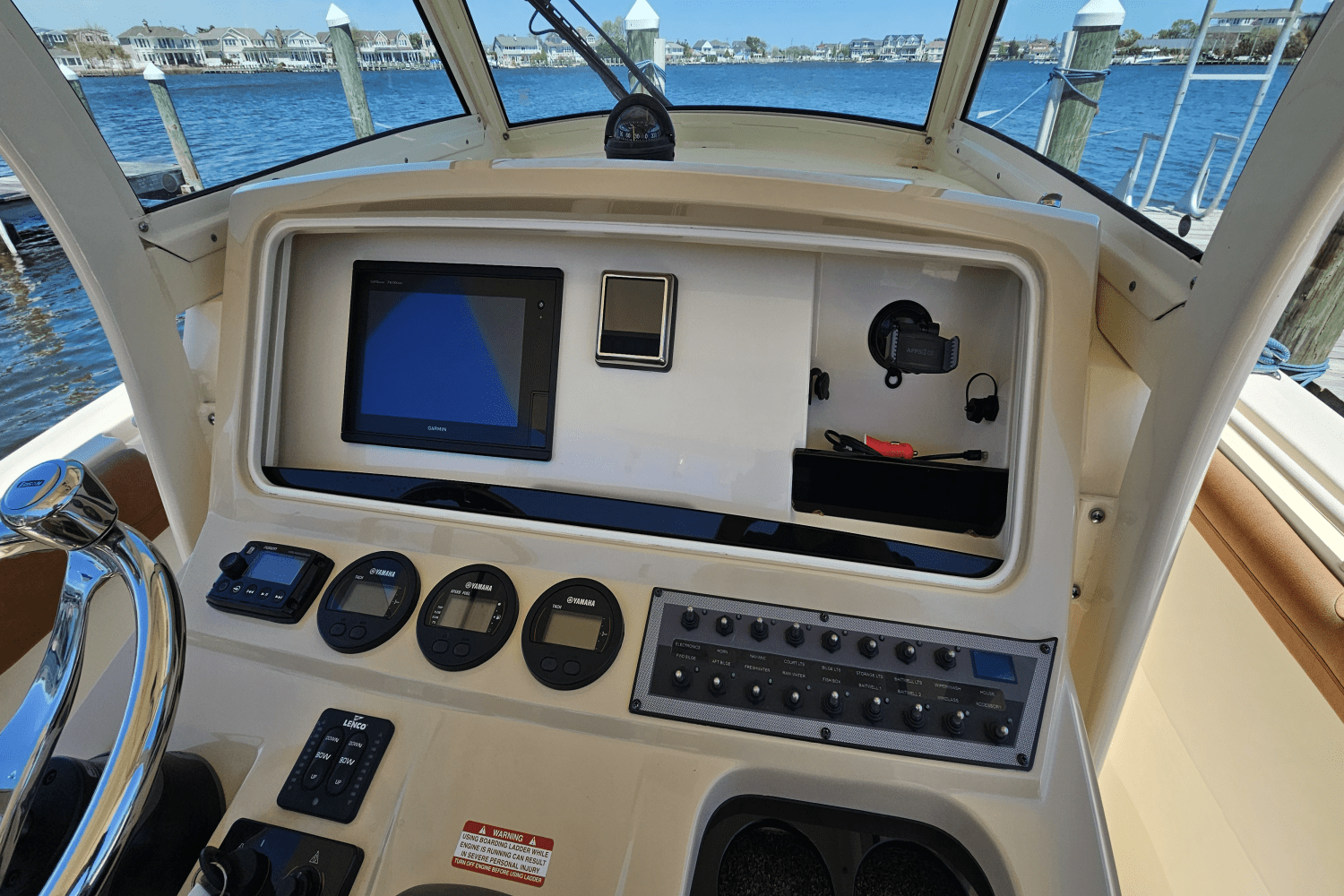 Slide: The Image of Scout 275 LXF 2016 - 20