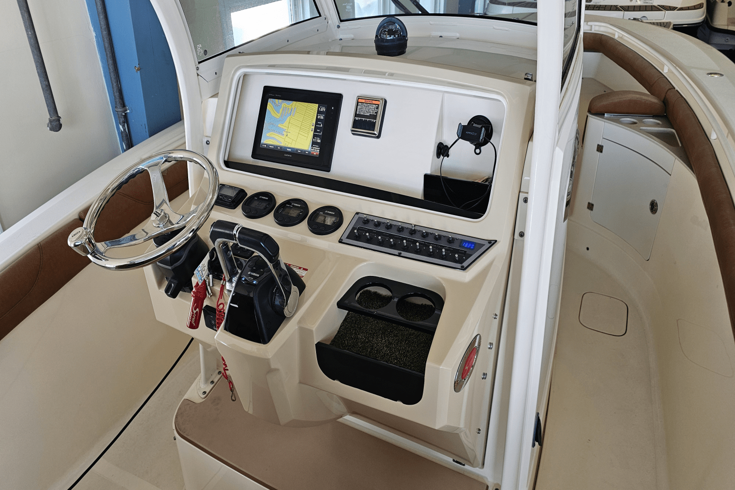 Slide: The Image of Scout 275 LXF 2016 - 21