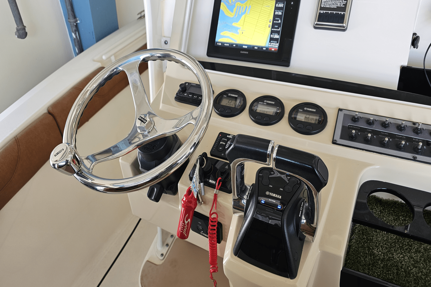 Slide: The Image of Scout 275 LXF 2016 - 22