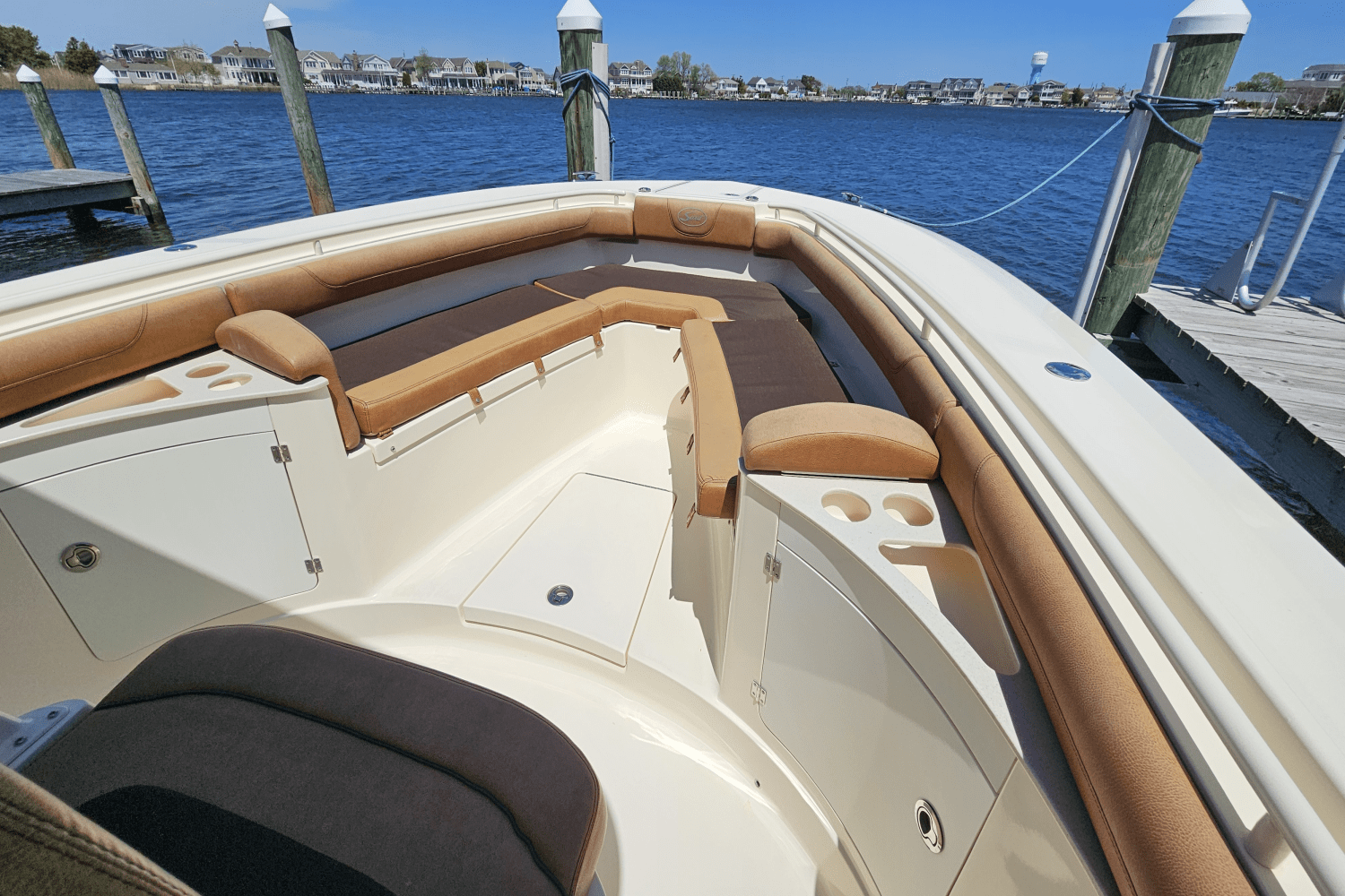 Slide: The Image of Scout 275 LXF 2016 - 32