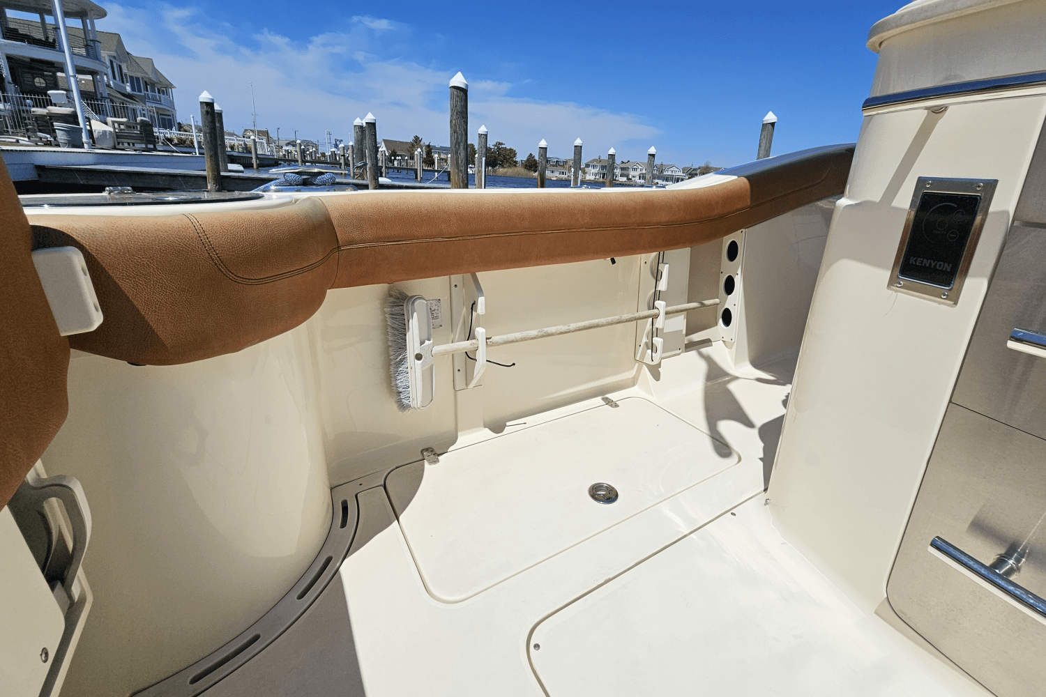 Slide: The Image of Scout 275 LXF 2016 - 8