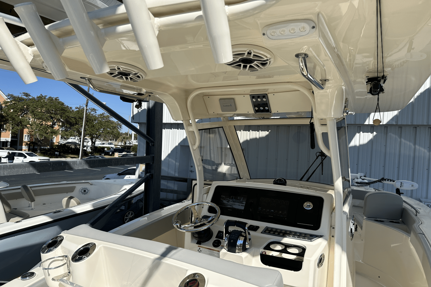 Slide: The Image of Scout 277 LXF 2022 - 23